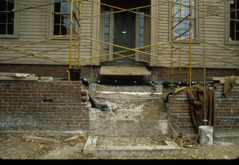 LIHO slide sleeve (Frame #5) Lincoln, Home, Restoration, scaffolding