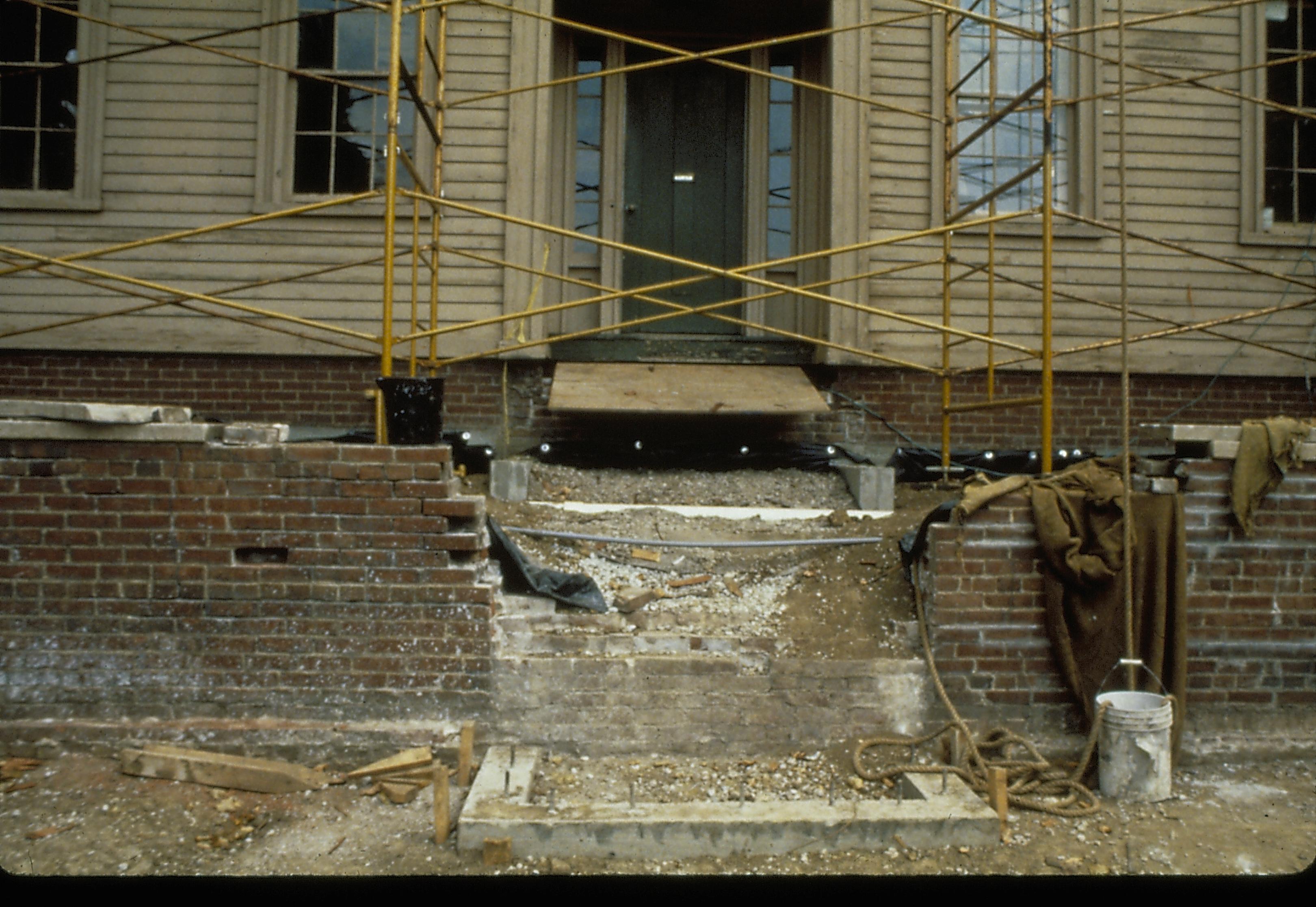 LIHO slide sleeve (Frame #5) Lincoln, Home, Restoration, scaffolding
