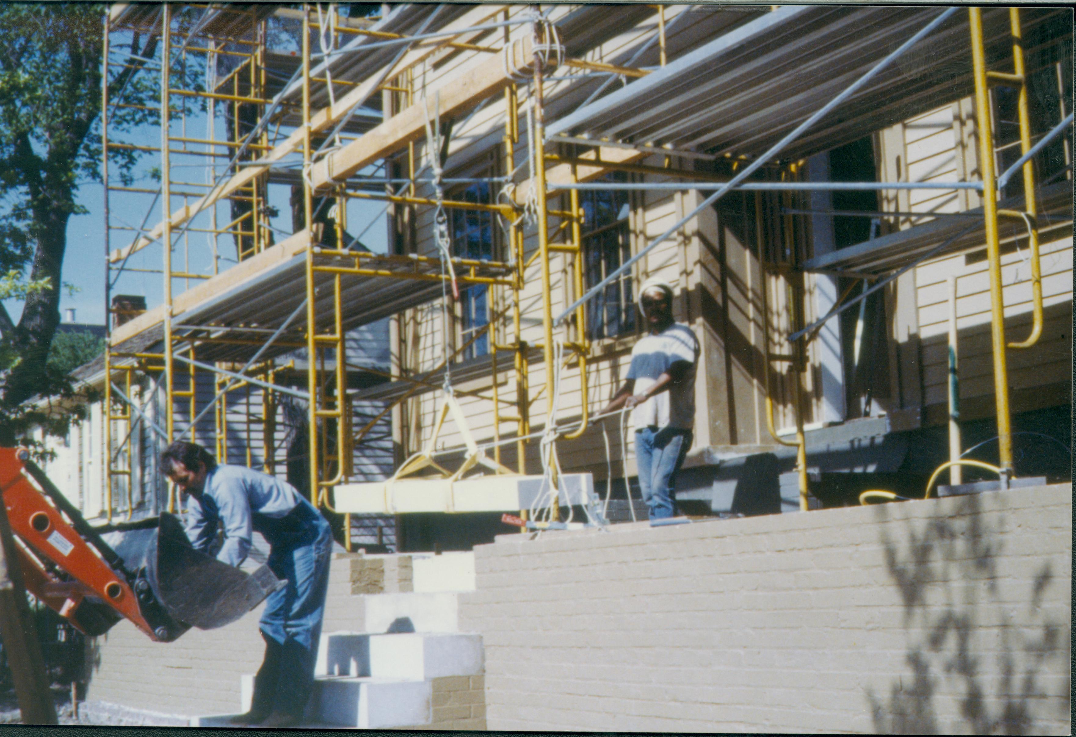 NA Lincoln, Home, Restoration, Scaffolding, Workers