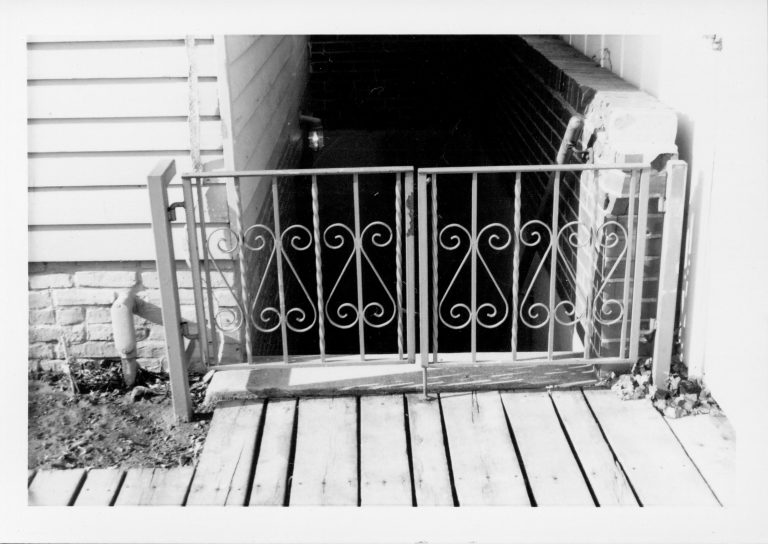 NA 6-Jul Lincoln, Home, Restoration