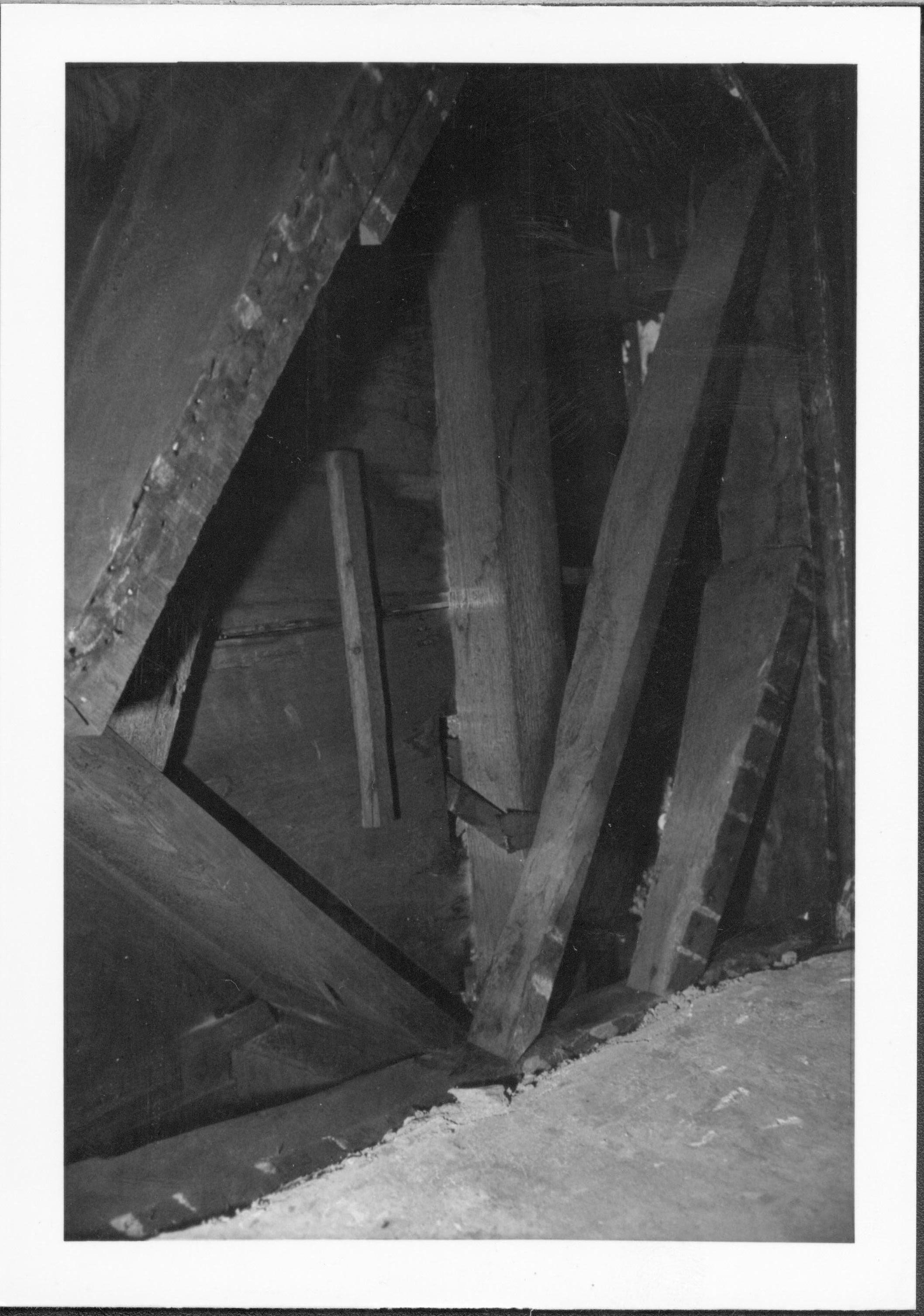 NA Lincoln Home NHS, investigation of front stairway, HS-01 investigation, front stairs