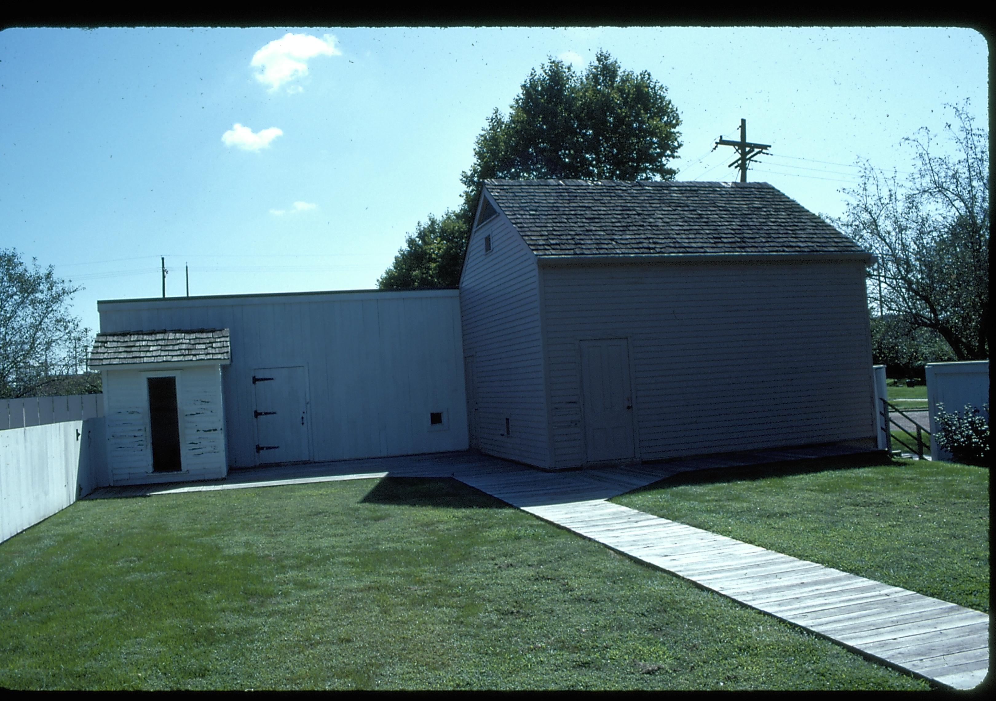 Carriage House LIHO NHS, Carriage House, 33 Carriage House