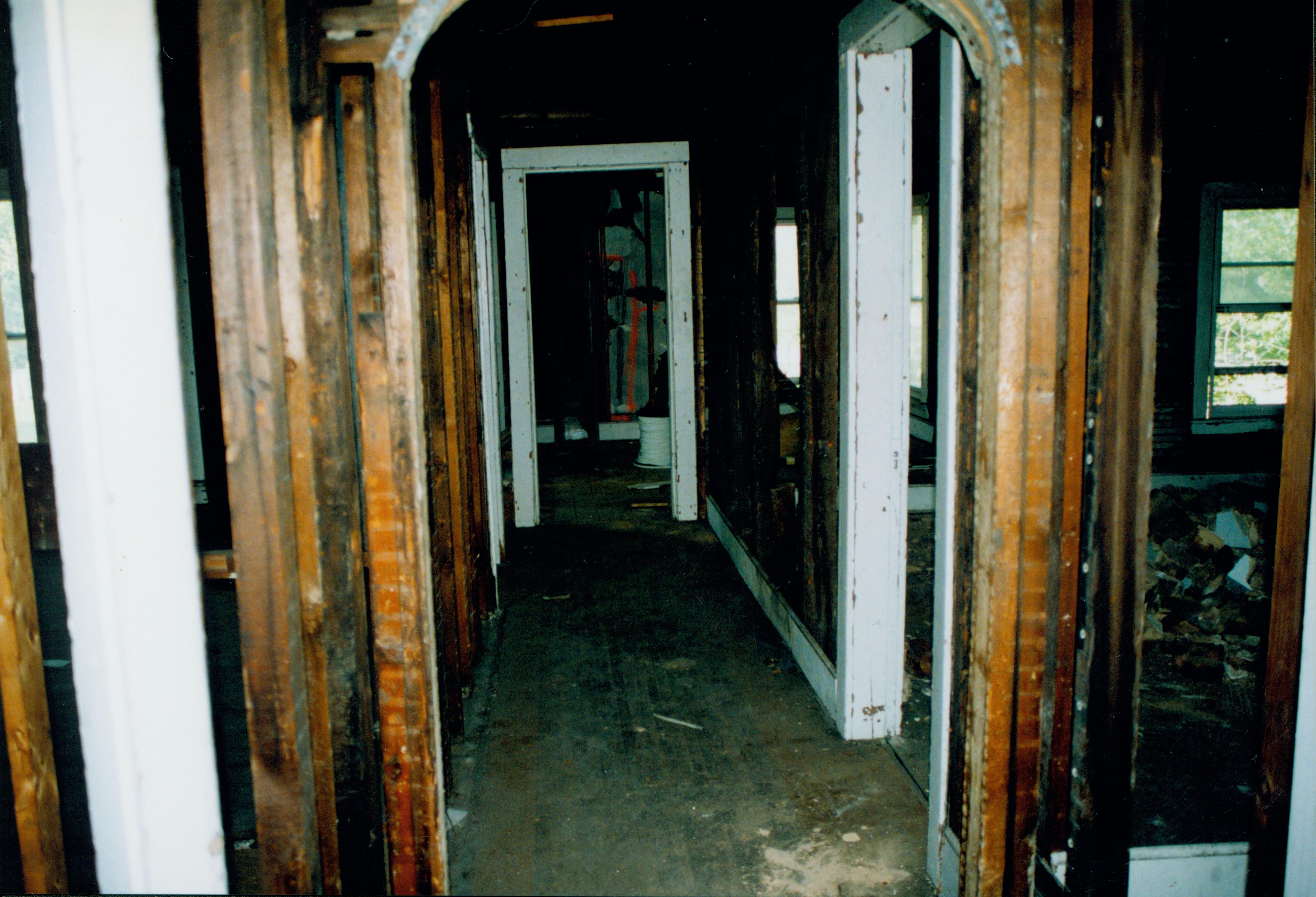 204 and 205 16; 1999-7 Morse House, Interior