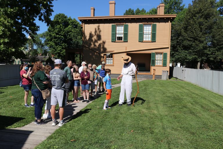 Fritz Klein (Mr. Lincoln), providing visitors with an idea of what life was like in the area in the 1860s.