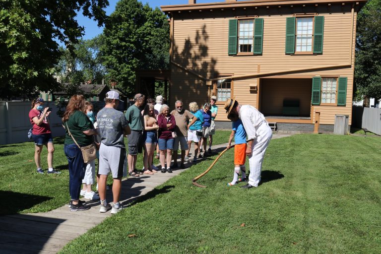 Fritz Klein (Mr. Lincoln), providing visitors with an idea of what life was like in the area in the 1860s.