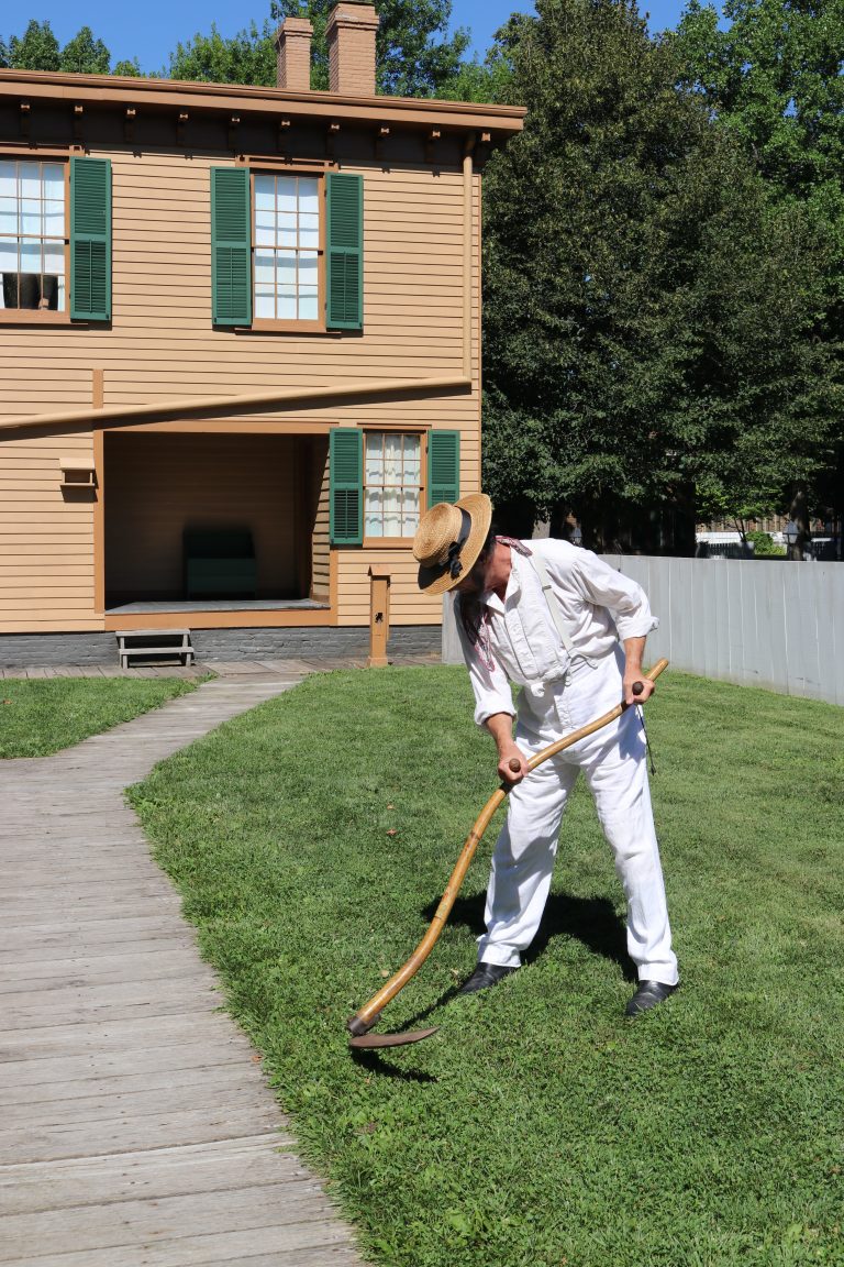 Fritz Klein (Mr. Lincoln), providing visitors with an idea of what life was like in the area in the 1860s.