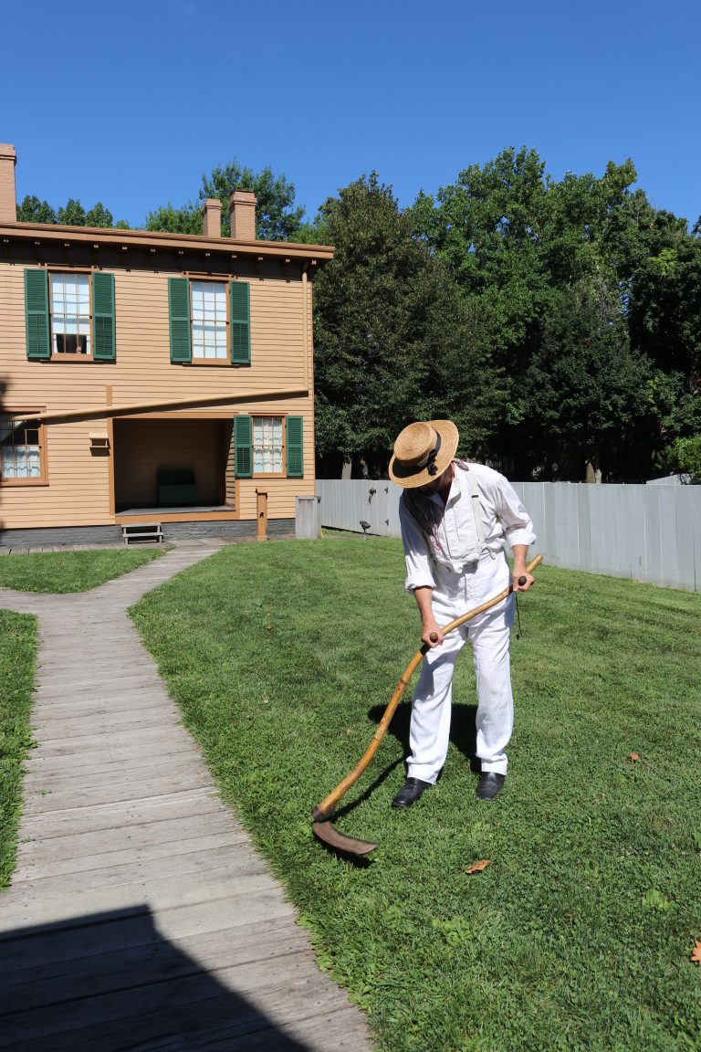 Fritz Klein (Mr. Lincoln), providing visitors with an idea of what life was like in the area in the 1860s.